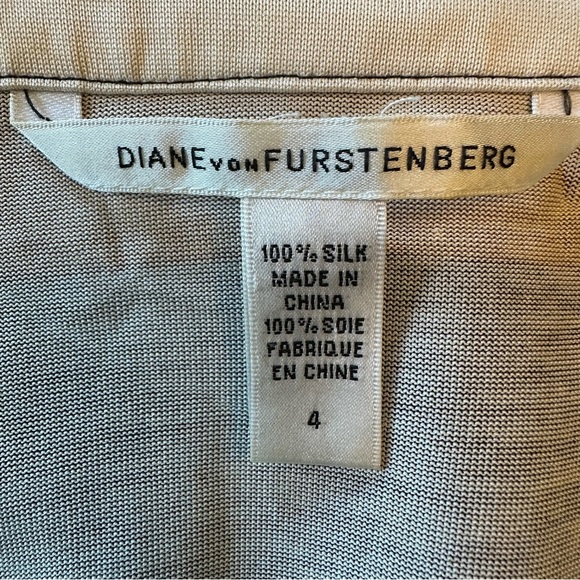 Diane VonFurstenberg Silk Colorblock Print Scoop Neck Blouse Top Size 4 - Picture 3 of 7